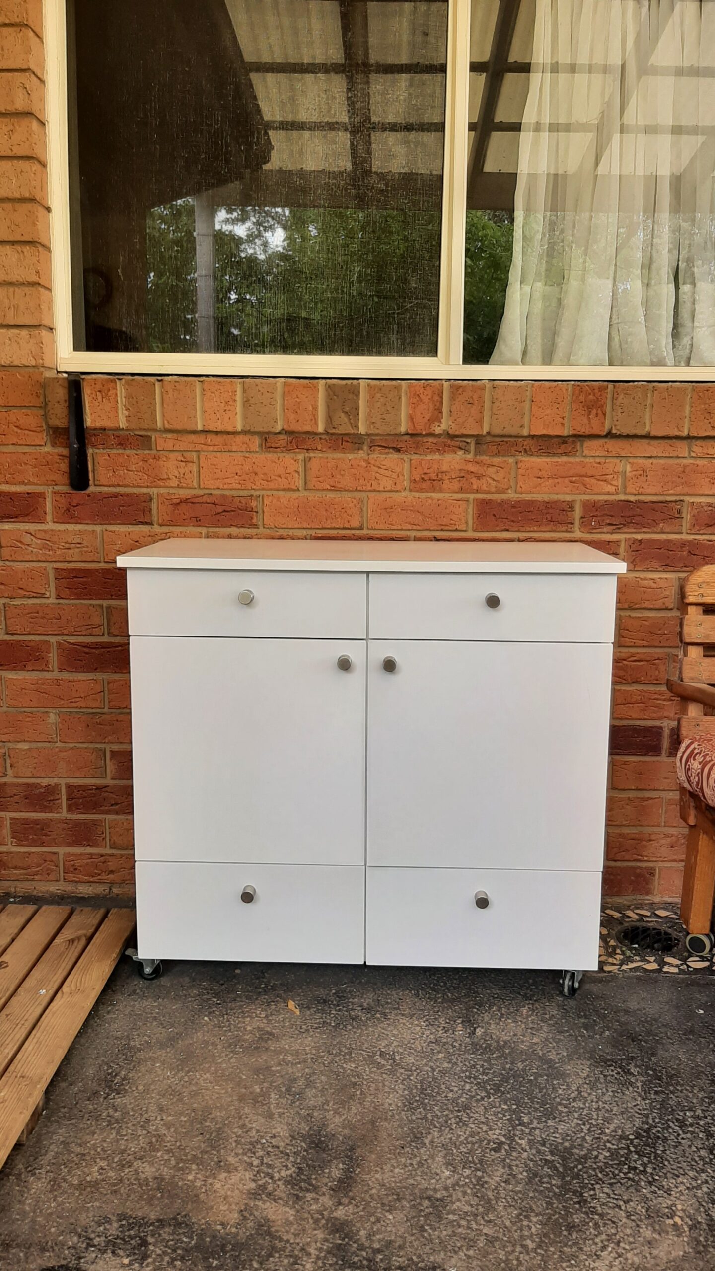 outdoor cabinet on wheels